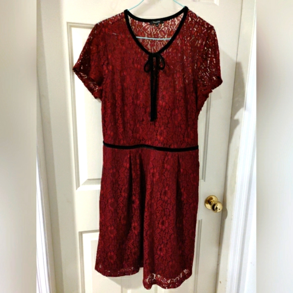 RW&CO. Burgundy Contrast Lace and Velvet Dress with Pockets - Size L